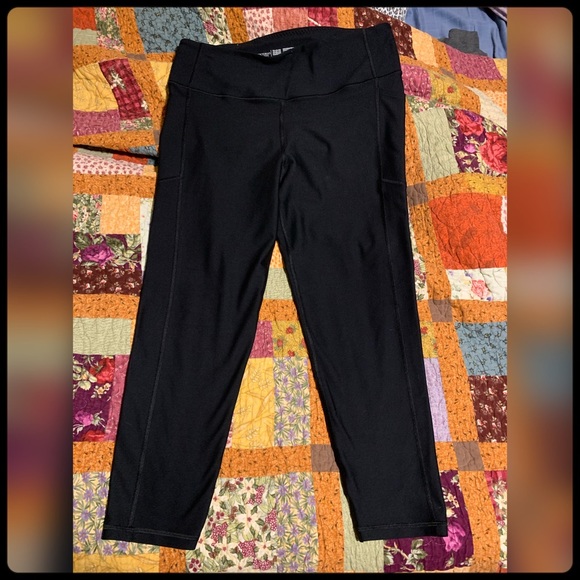 Victoria’s Secret black stretch leggings XL - Picture 2 of 5